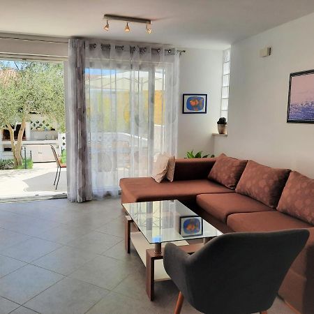 Apartment Mato Барбарига Экстерьер фото